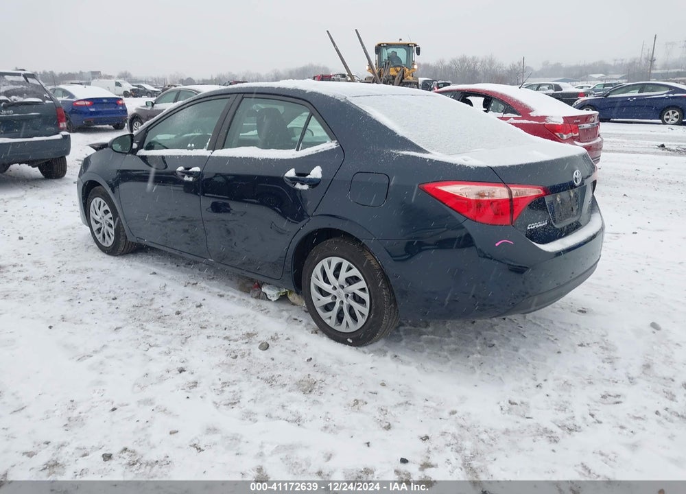 2019 TOYOTA COROLLA LE VIN: 2T1BURHE7KC212680