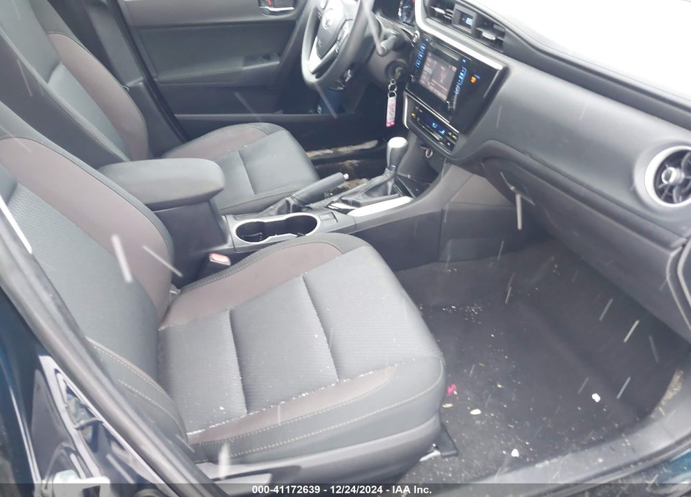2019 TOYOTA COROLLA LE VIN: 2T1BURHE7KC212680