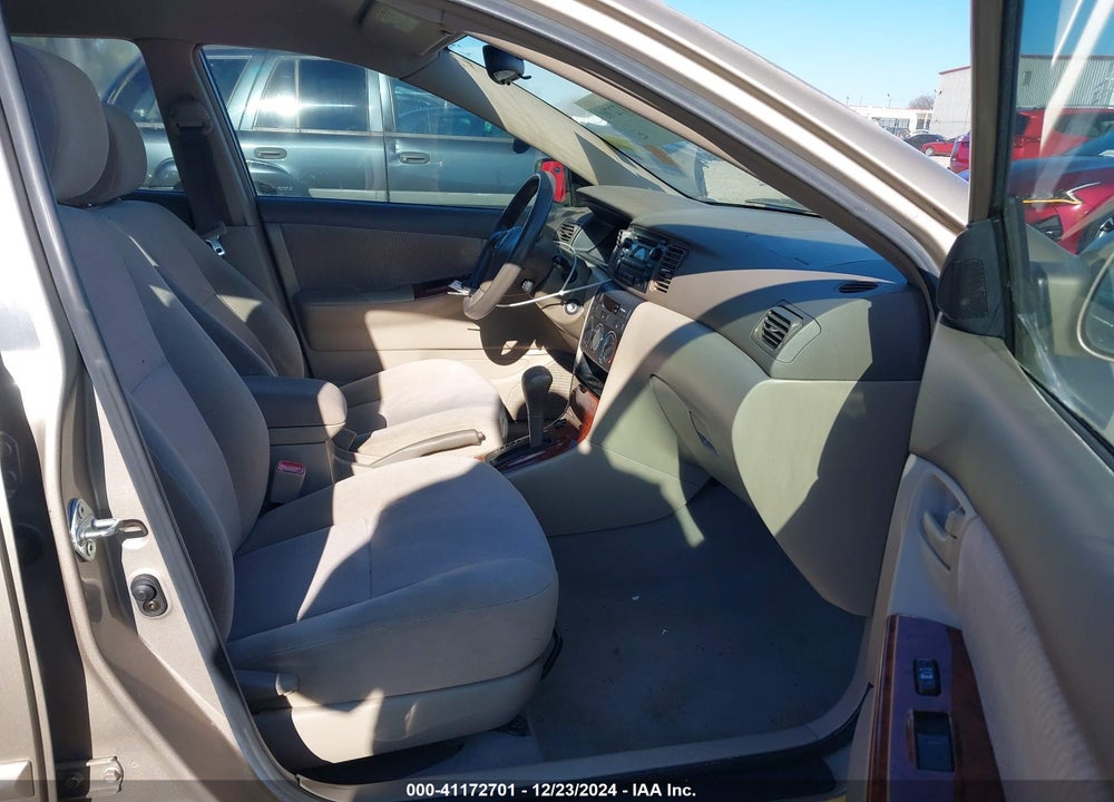 2005 TOYOTA COROLLA LE VIN: 2T1BR32E15C396526