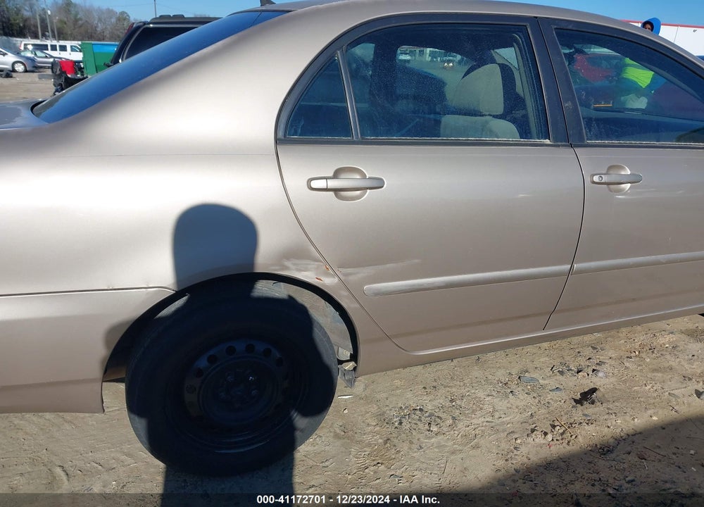 2005 TOYOTA COROLLA LE VIN: 2T1BR32E15C396526