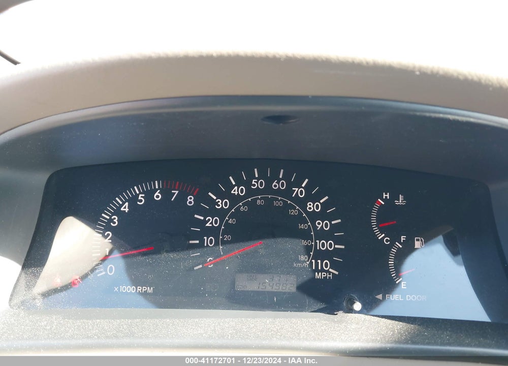 2005 TOYOTA COROLLA LE VIN: 2T1BR32E15C396526