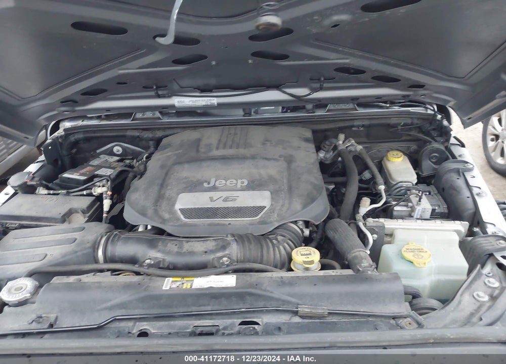 2015 JEEP WRANGLER UNLIMITED SPORT VIN: 1C4BJWDG6FL684835