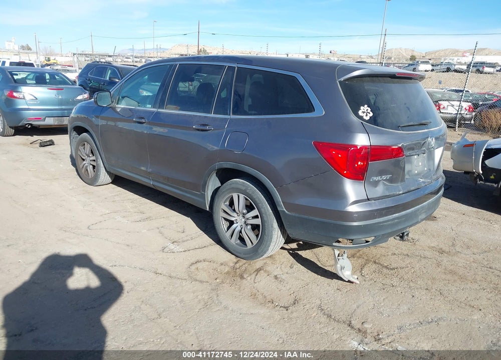2017 HONDA PILOT EX-L VIN: 5FNYF6H65HB088862