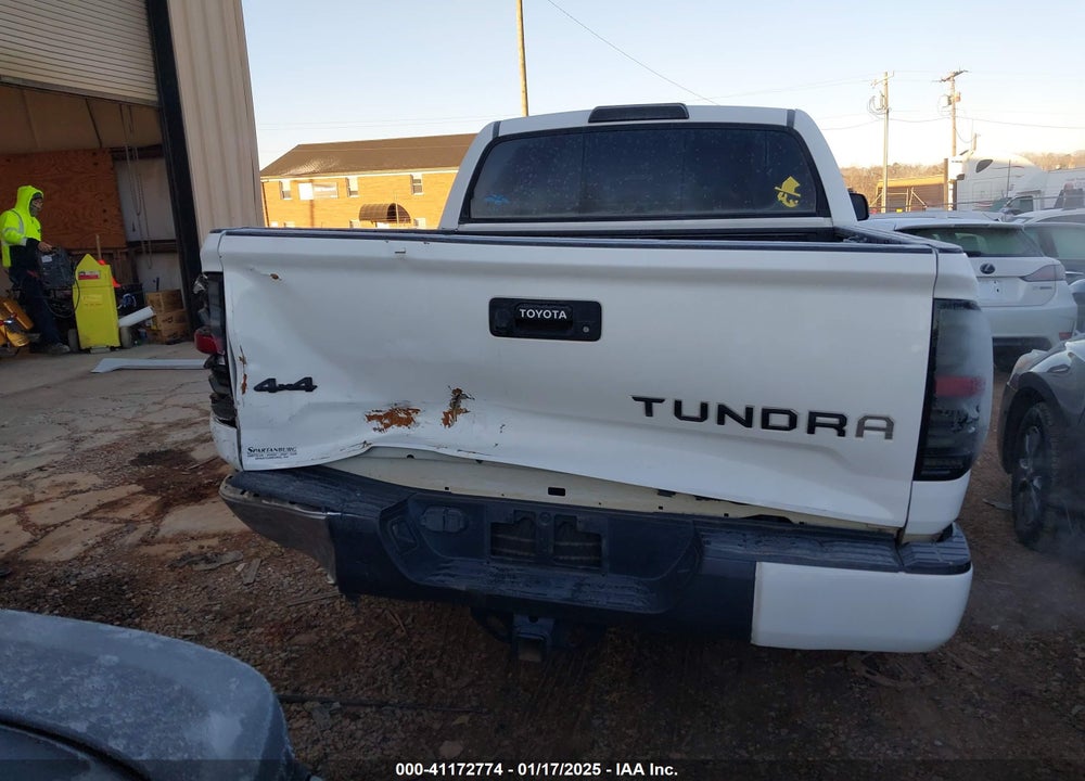 2018 TOYOTA TUNDRA VIN: 5TFHW5F1XJX745233