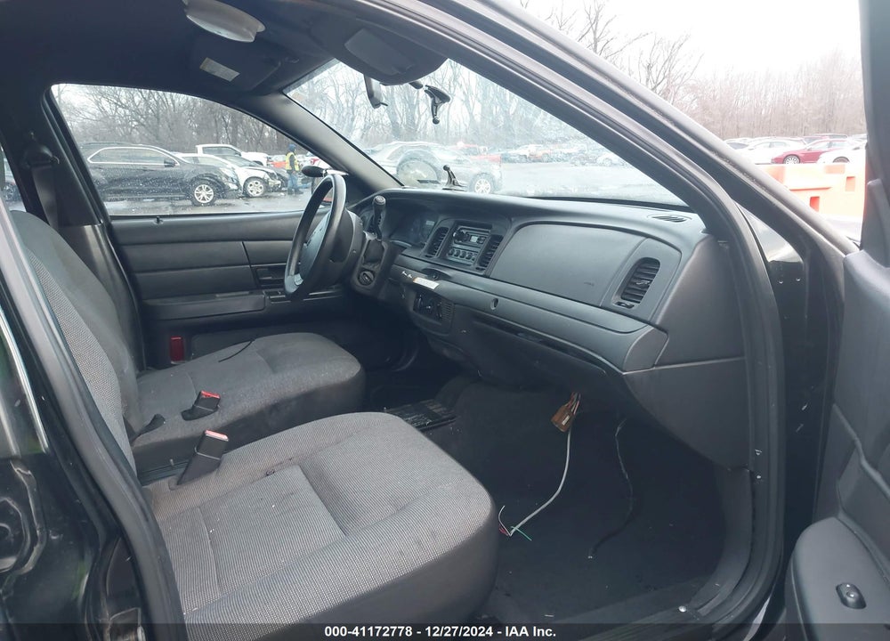2006 FORD CROWN VICTORIA POLICE/POLICE INTERCEPTOR VIN: 2FAHP71W16X103826