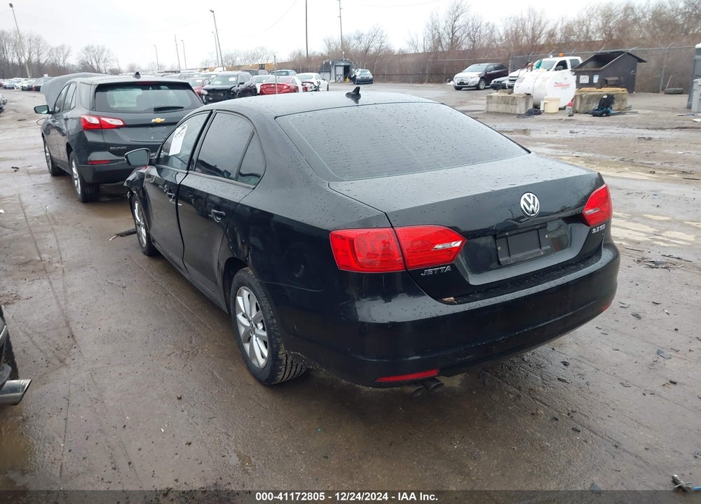 2012 VOLKSWAGEN JETTA 2.5L SE VIN: 3VWDX7AJ9CM398319