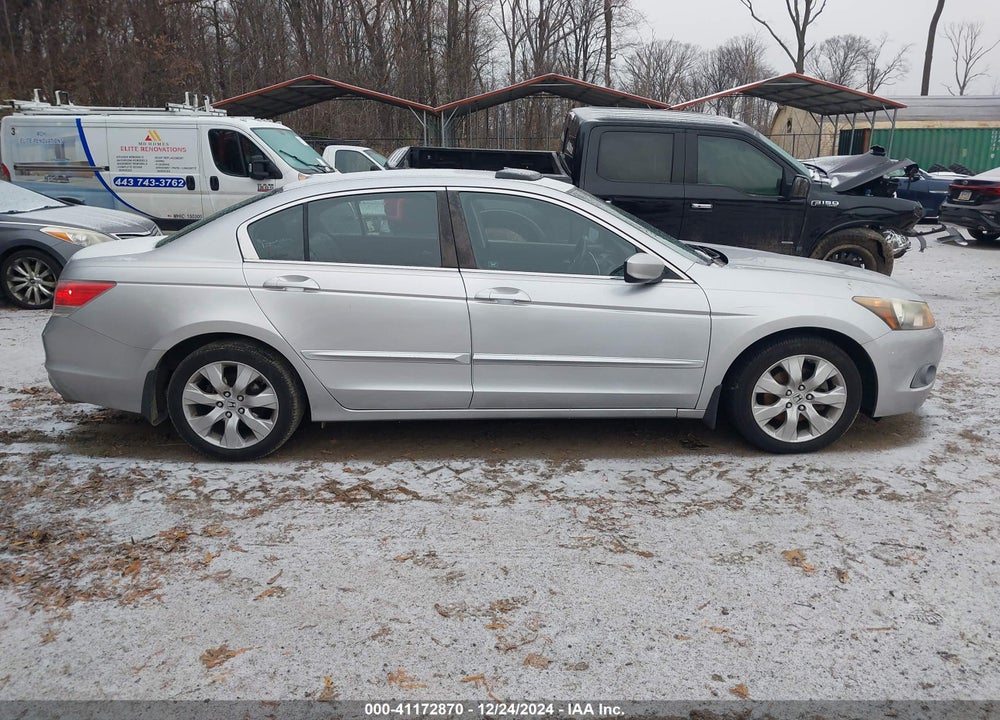 2008 HONDA ACCORD VIN: 1HGCP26888A094282