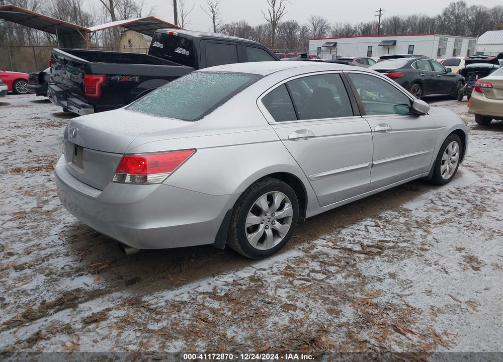 2008 HONDA ACCORD VIN: 1HGCP26888A094282