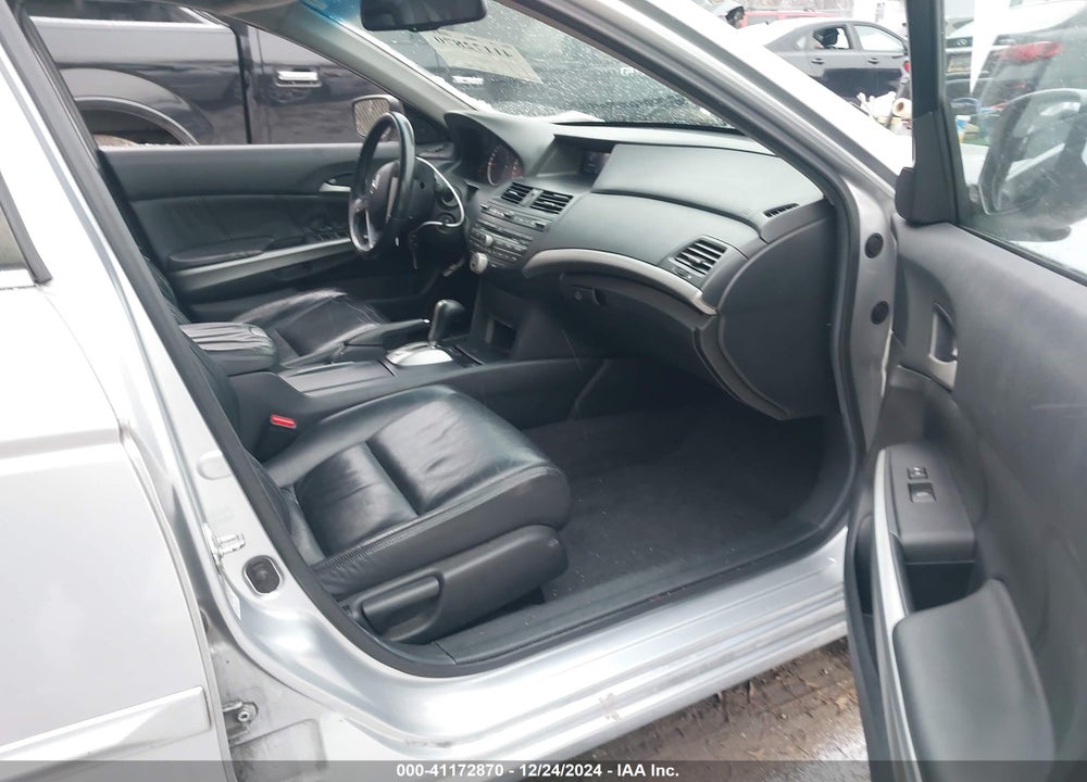 2008 HONDA ACCORD VIN: 1HGCP26888A094282