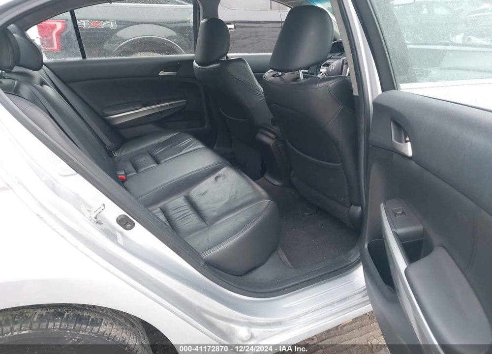 2008 HONDA ACCORD VIN: 1HGCP26888A094282