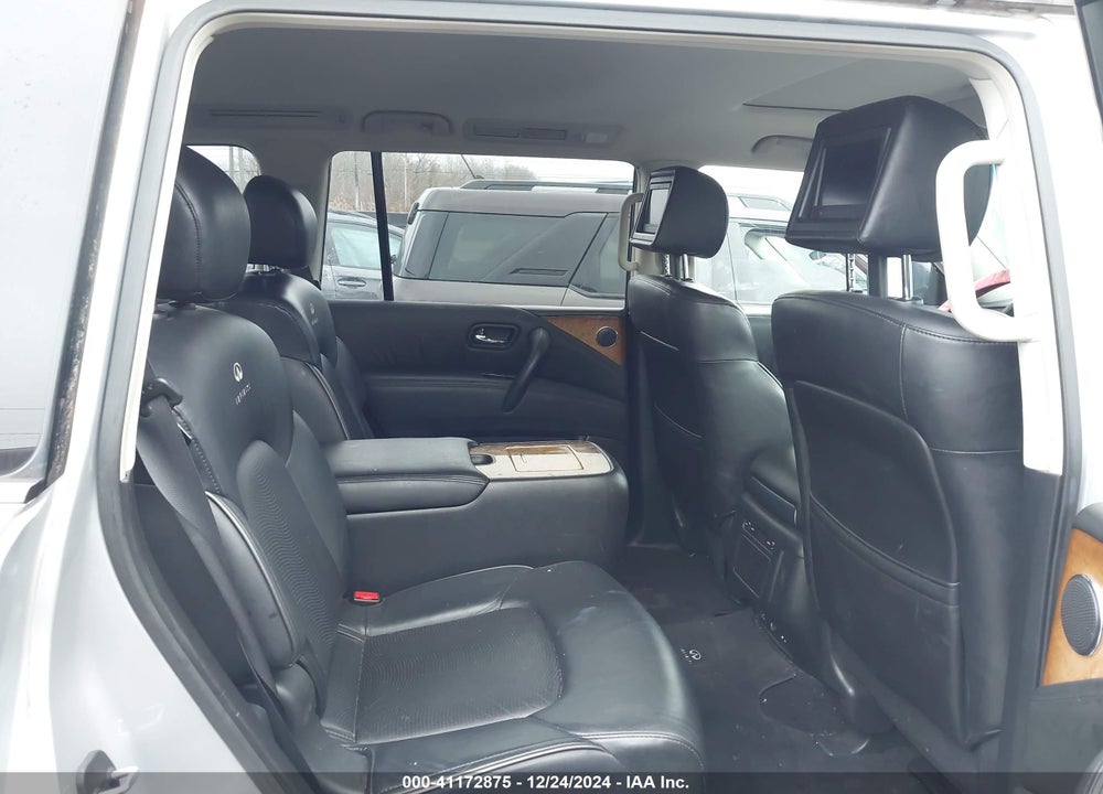2011 INFINITI QX56 VIN: JN8AZ2NEXB9005638