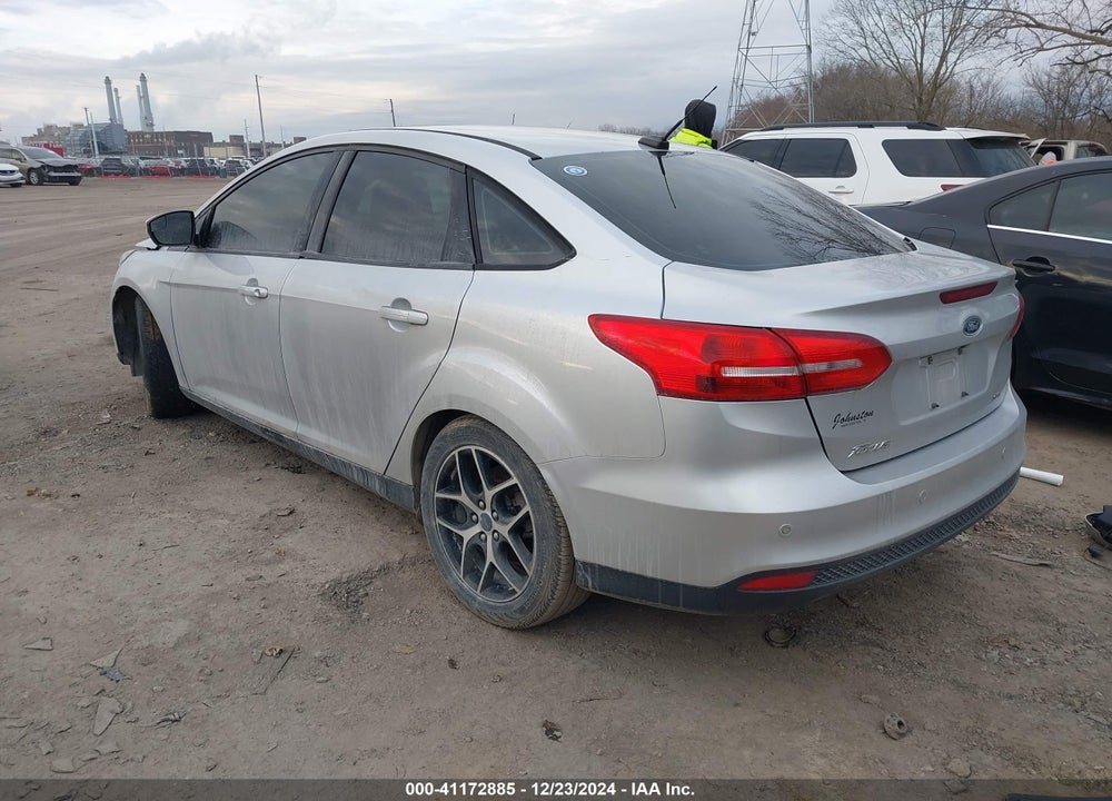 2017 FORD FOCUS SEL VIN: 1FADP3H26HL229738