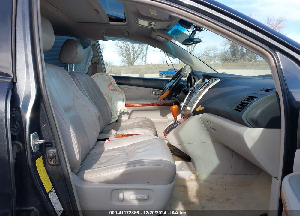2005 LEXUS RX 330 VIN: 2T2HA31U35C077151