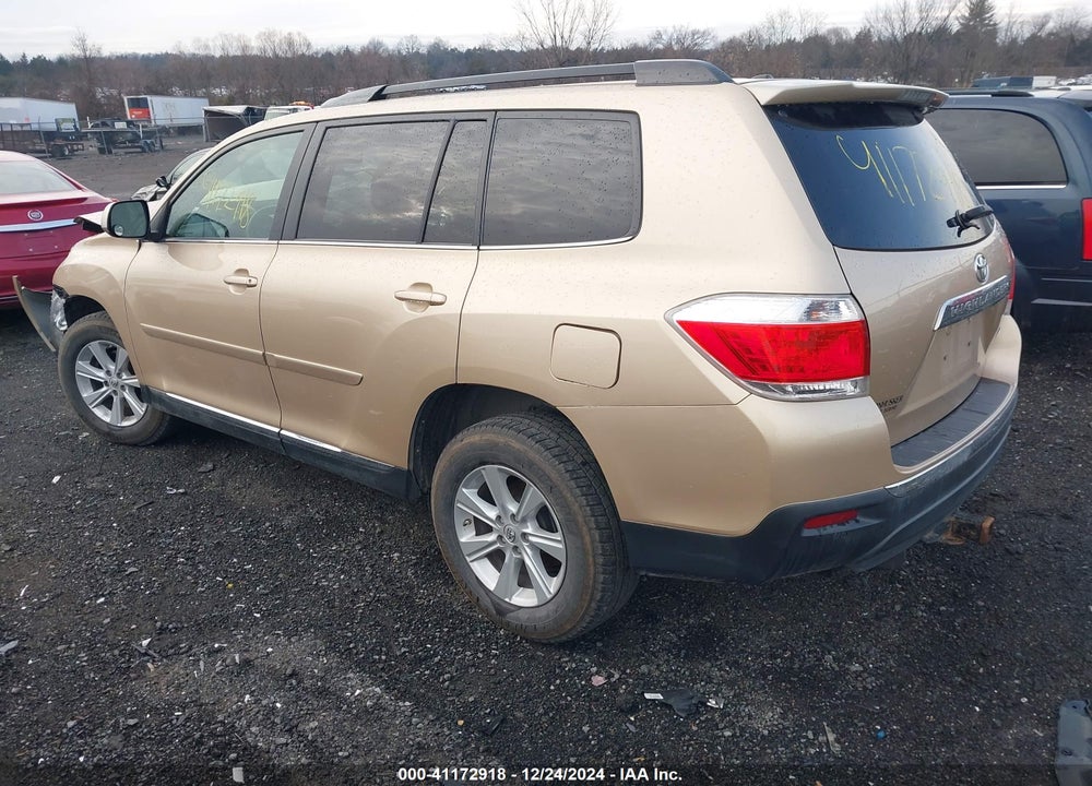 2011 TOYOTA HIGHLANDER SE VIN: 5TDBK3EH0BS057950