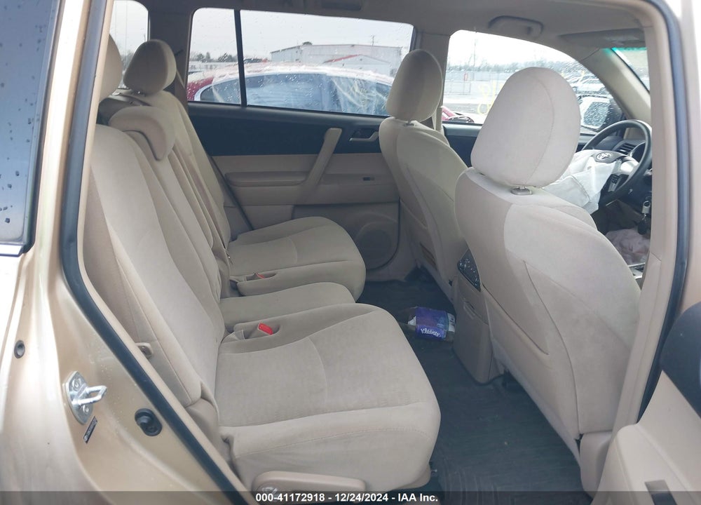 2011 TOYOTA HIGHLANDER SE VIN: 5TDBK3EH0BS057950