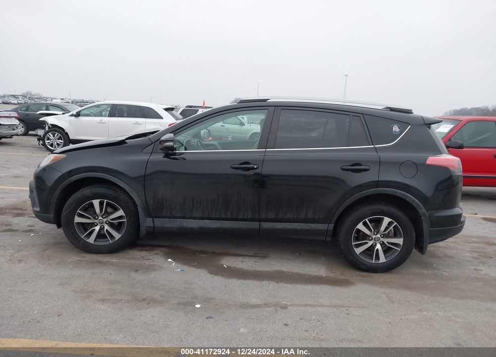2017 TOYOTA RAV4 VIN: 2T3RFREV7HW655889