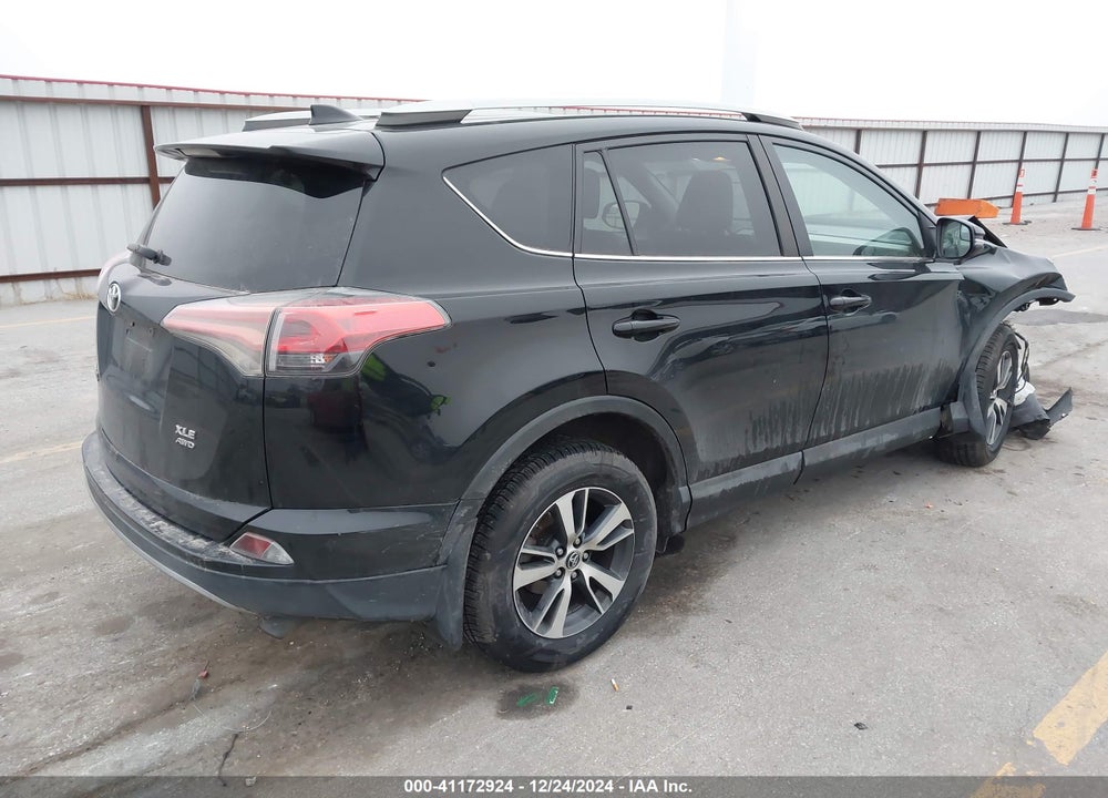 2017 TOYOTA RAV4 VIN: 2T3RFREV7HW655889