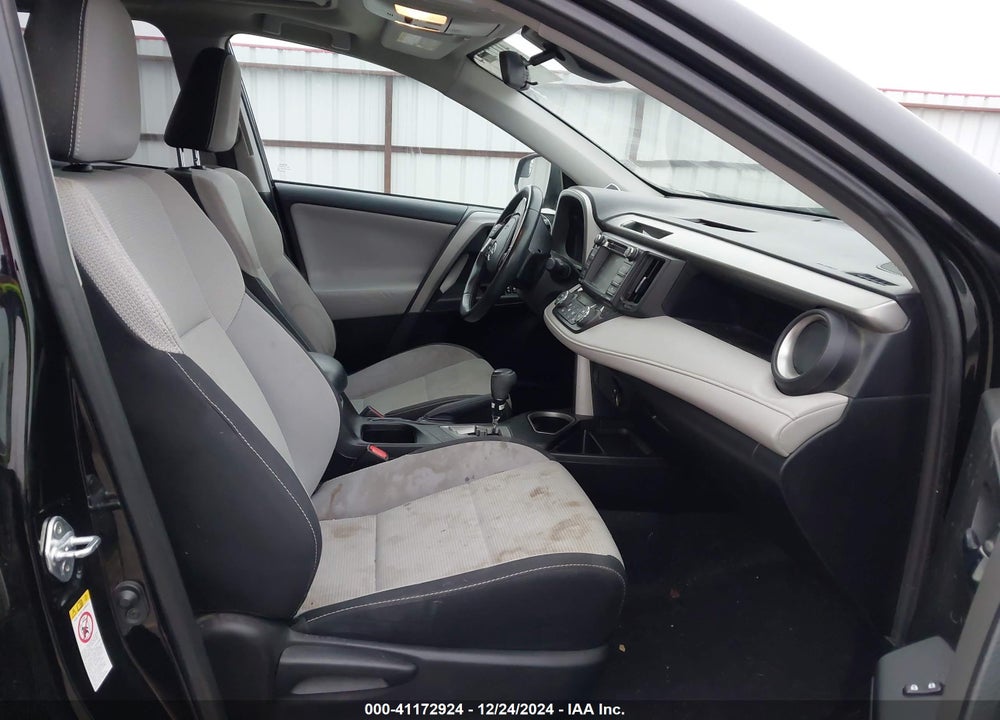 2017 TOYOTA RAV4 VIN: 2T3RFREV7HW655889