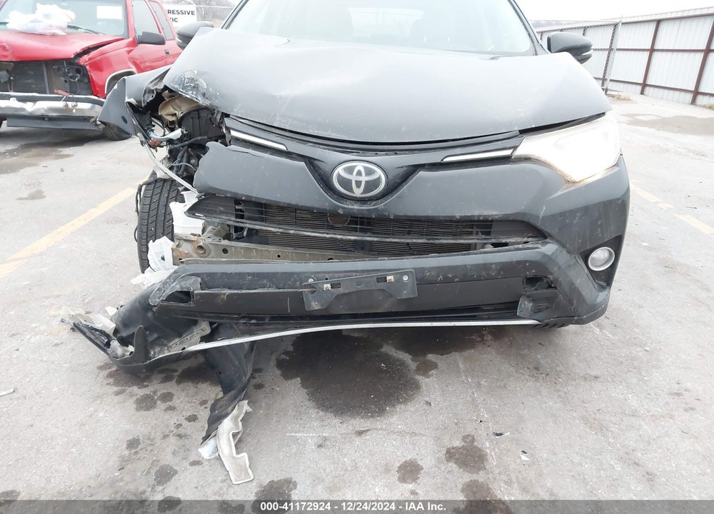 2017 TOYOTA RAV4 VIN: 2T3RFREV7HW655889