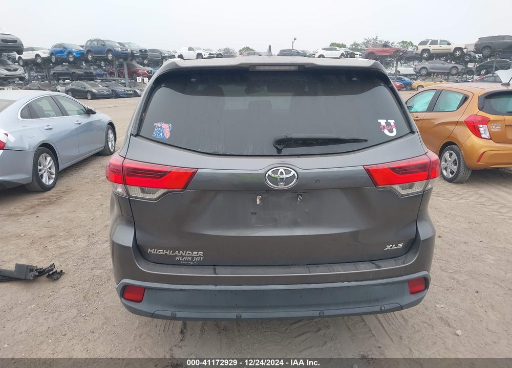 2017 TOYOTA HIGHLANDER VIN: 5TDKZRFH2HS195429