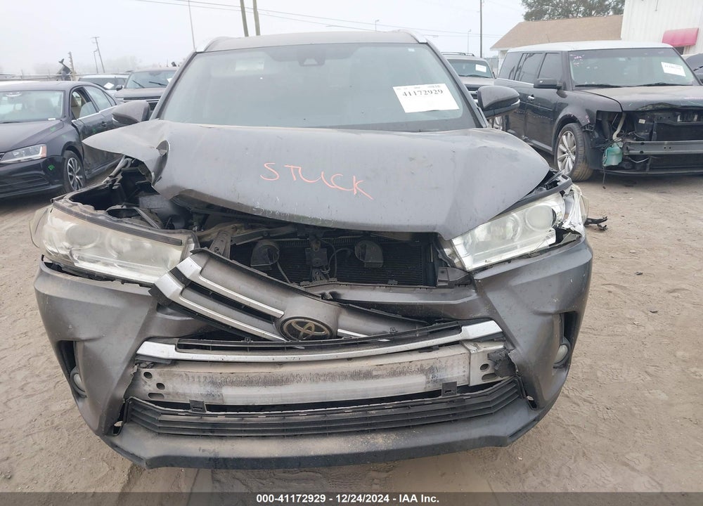 2017 TOYOTA HIGHLANDER VIN: 5TDKZRFH2HS195429