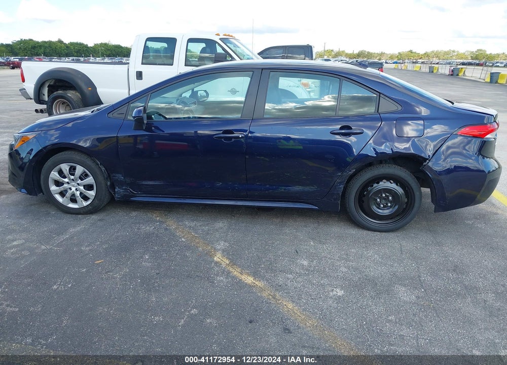 2024 TOYOTA COROLLA LE VIN: 5YFB4MDE9RP093890