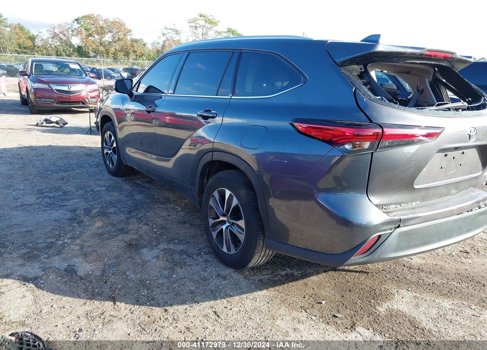 2022 TOYOTA HIGHLANDER XLE VIN: 5TDGZRAH4NS129280
