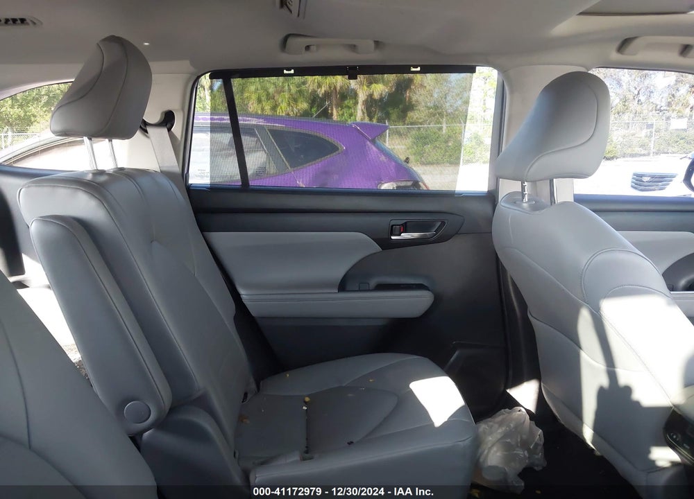 2022 TOYOTA HIGHLANDER XLE VIN: 5TDGZRAH4NS129280