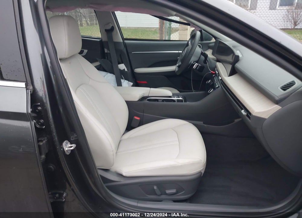 2024 HYUNDAI SONATA HYBRID VIN: KMHL54JJ3RA088610