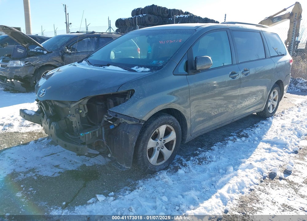 2011 TOYOTA SIENNA LE V6 VIN: 5TDKK3DC4BS115564