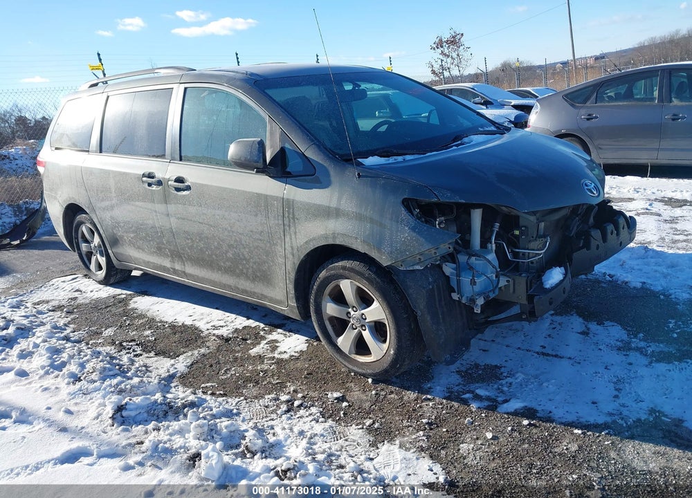 2011 TOYOTA SIENNA LE V6 VIN: 5TDKK3DC4BS115564