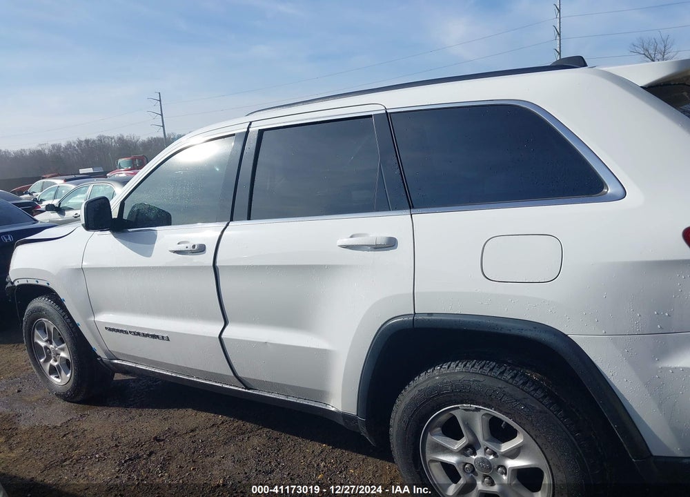 2017 JEEP GRAND CHEROKEE LAREDO 4X4 VIN: 1C4RJFAG1HC818382