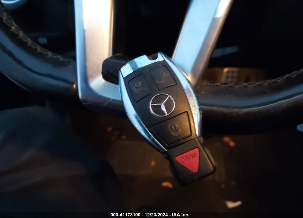 2013 MERCEDES-BENZ C 300 VIN: WDDGF8AB9DG116439