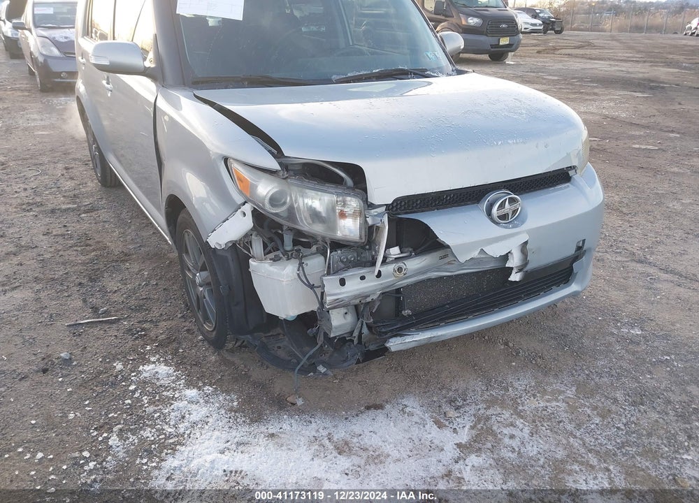 2013 SCION XB VIN: JTLZE4FE0DJ040196