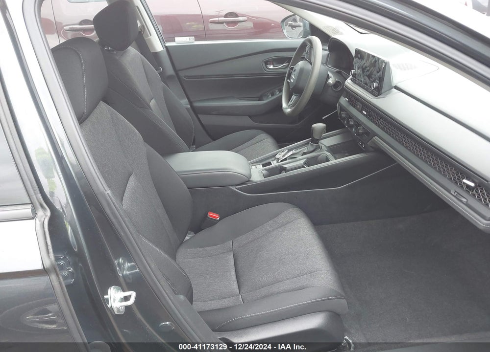 2024 HONDA ACCORD EX VIN: 1HGCY1F32RA031241