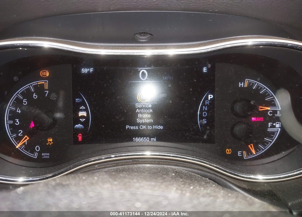 2015 JEEP GRAND CHEROKEE VIN: 1C4RJFBG9FC190910