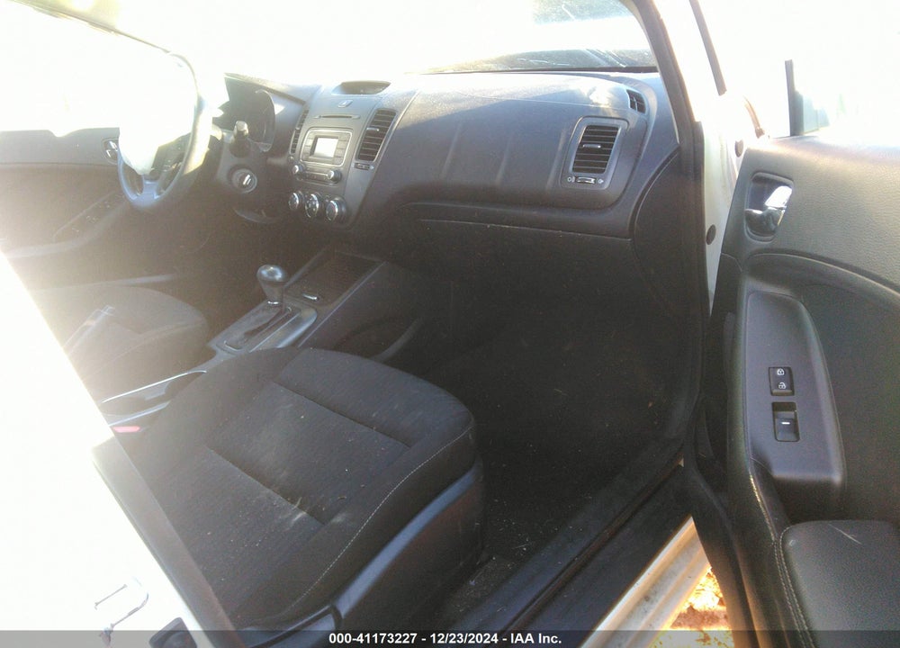 2016 KIA FORTE VIN: KNAFK4A65G5572223