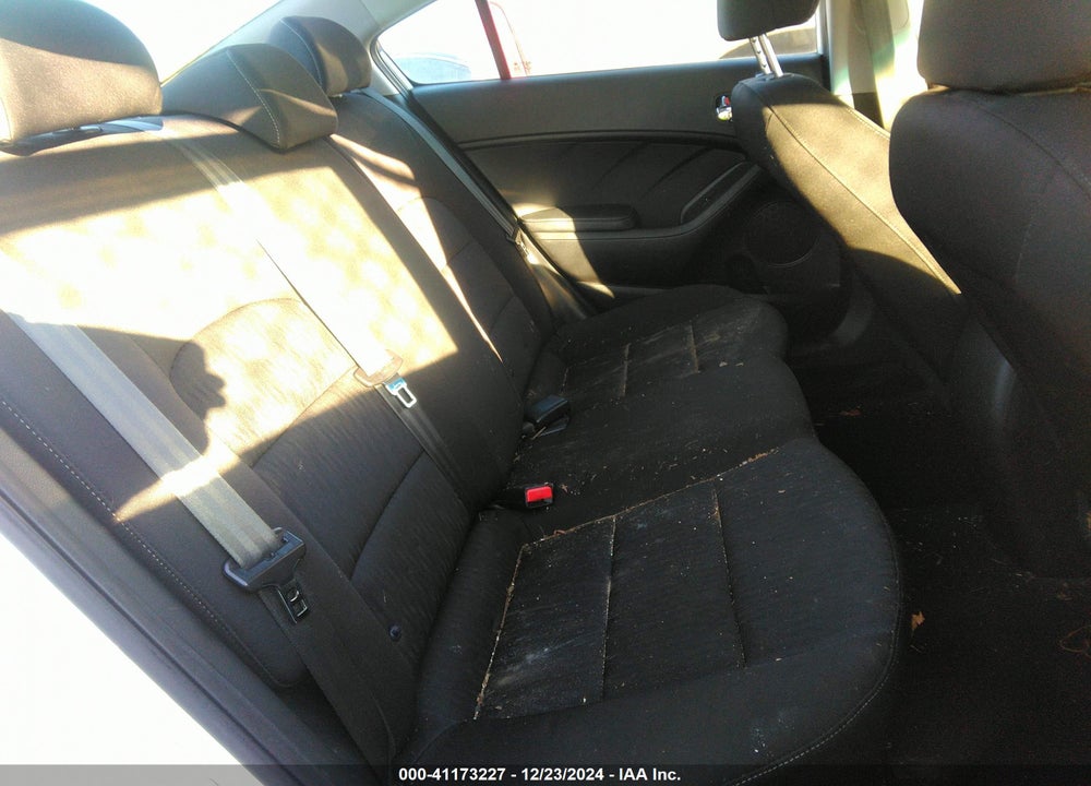 2016 KIA FORTE VIN: KNAFK4A65G5572223
