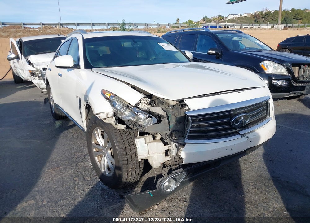2014 INFINITI QX70 VIN: JN8CS1MW3EM413384