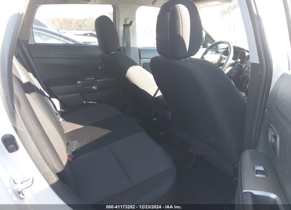2019 MITSUBISHI OUTLANDER SPORT VIN: JA4AP4AU2KU010687