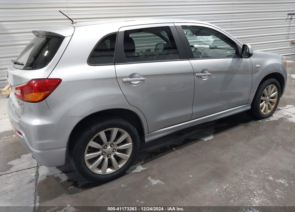 2011 MITSUBISHI OUTLANDER SPORT SE VIN: JA4AR4AU4BZ011109