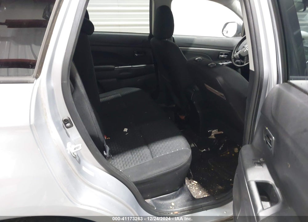 2011 MITSUBISHI OUTLANDER SPORT SE VIN: JA4AR4AU4BZ011109