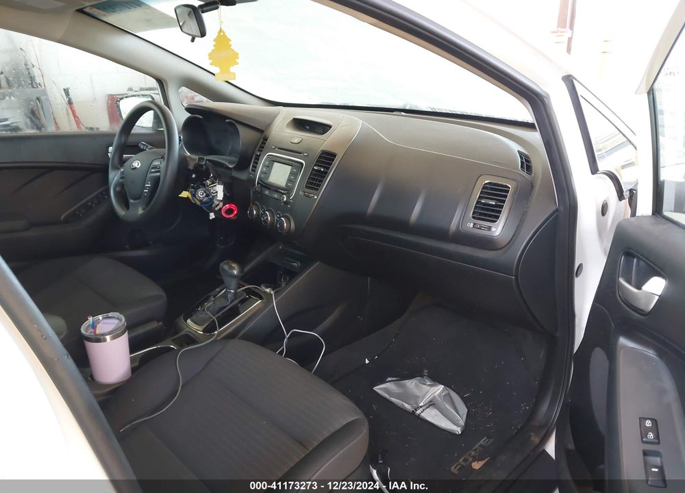 2017 KIA FORTE LX VIN: 3KPFL4A72HE148626