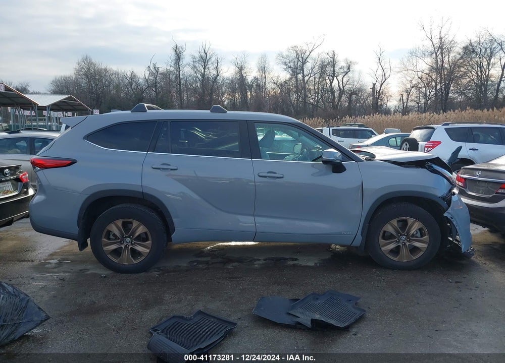 2022 TOYOTA HIGHLANDER HYBRID XLE BRONZE EDITION VIN: 5TDABRCH3NS540127