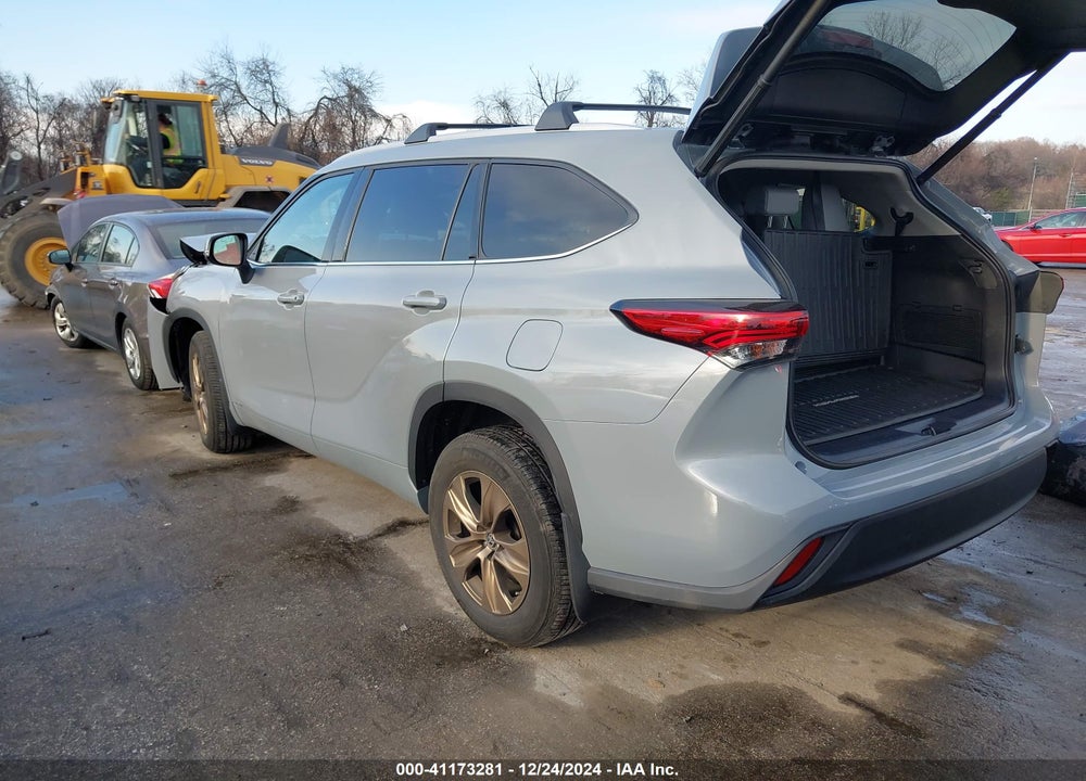 2022 TOYOTA HIGHLANDER HYBRID XLE BRONZE EDITION VIN: 5TDABRCH3NS540127