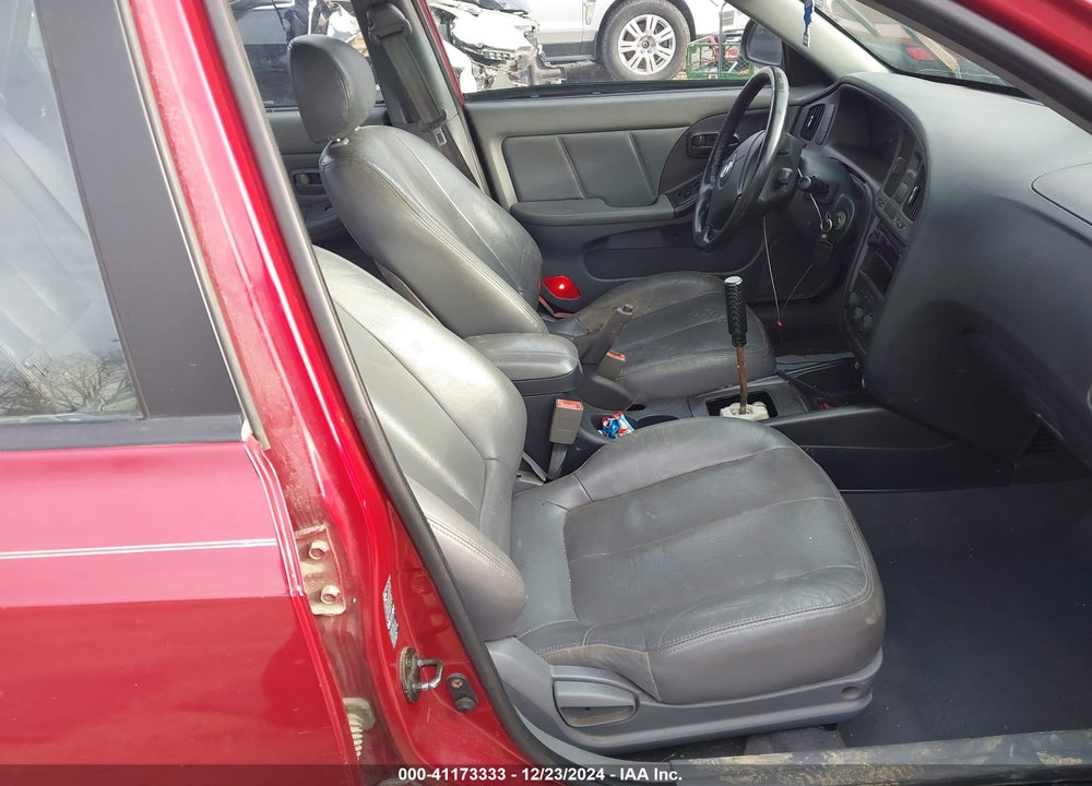 2004 HYUNDAI ELANTRA GT VIN: KMHDN56D04U121941