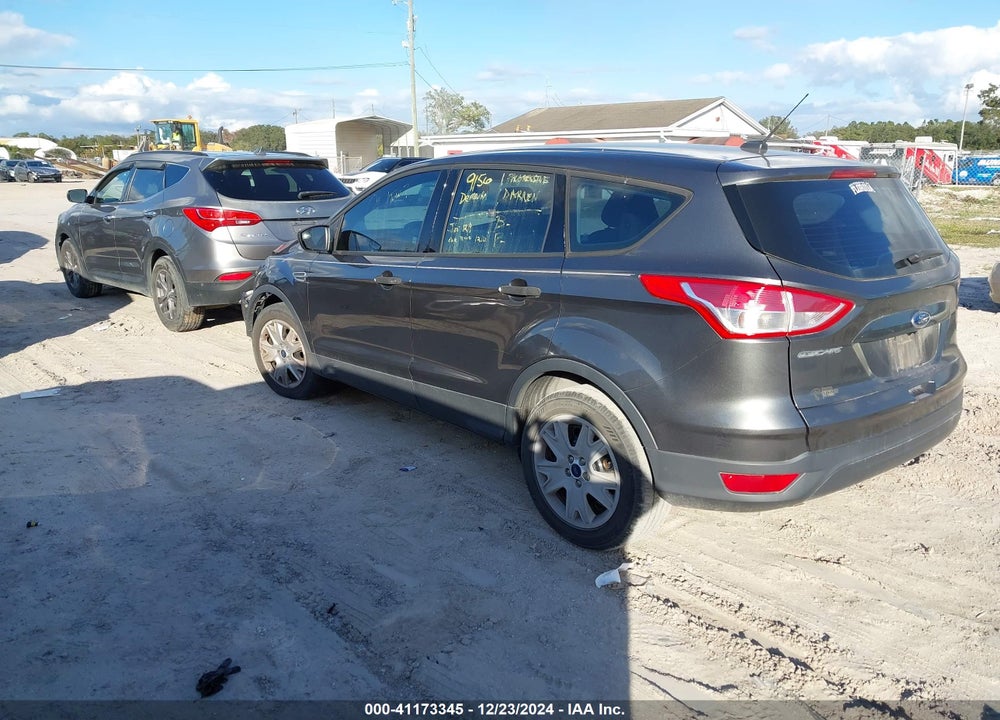 2016 FORD ESCAPE S VIN: 1FMCU0F7XGUA04058