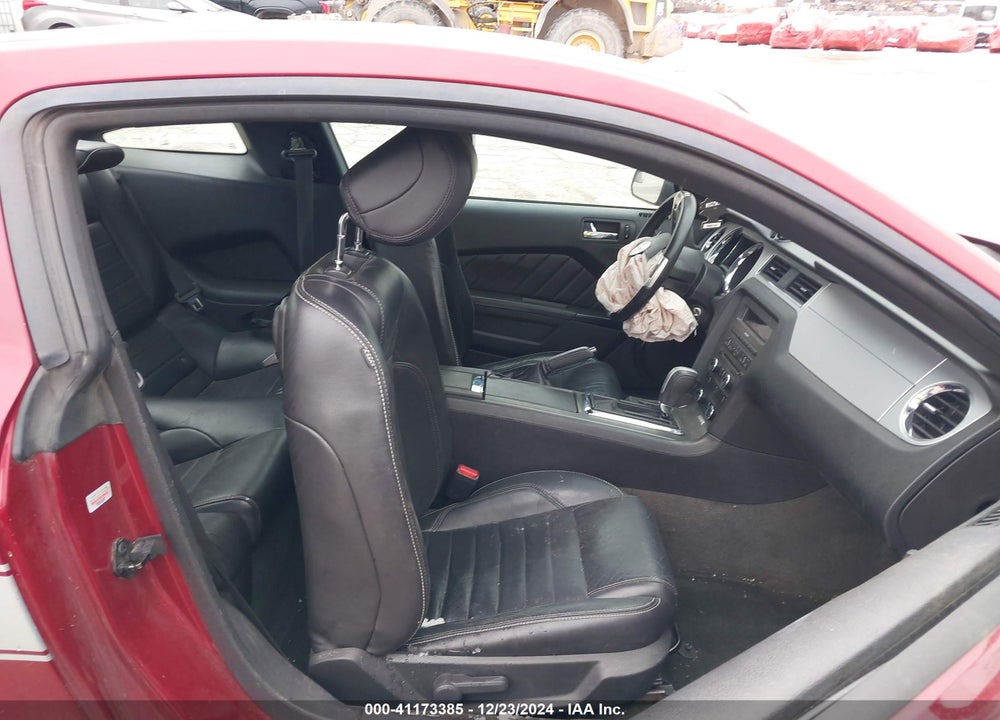 2014 FORD MUSTANG VIN: 1ZVBP8AM4E5304850