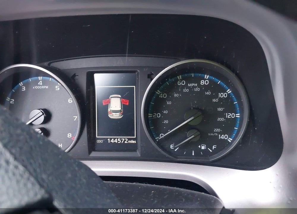 2017 TOYOTA RAV4 VIN: JTMZFREV9HJ111733