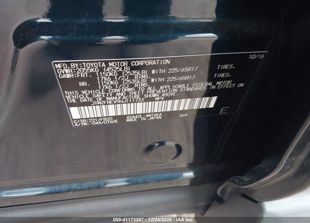 2017 TOYOTA RAV4 VIN: JTMZFREV9HJ111733